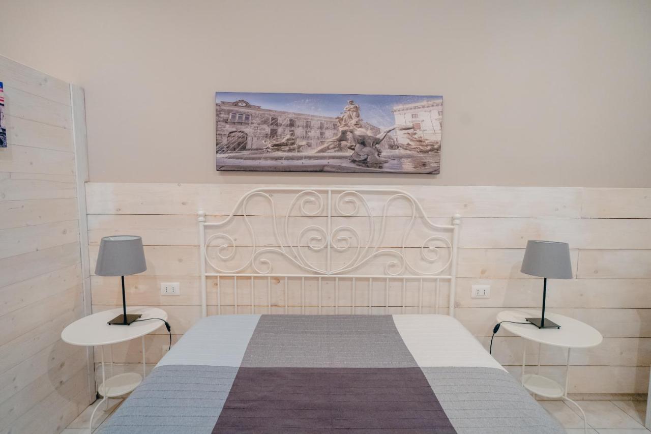 Syracuseapartments Il Piave Di Siracusa Appartamento Per 6 Persone Vicino Ad Ortigia A 200M Dal Mare Exterior foto